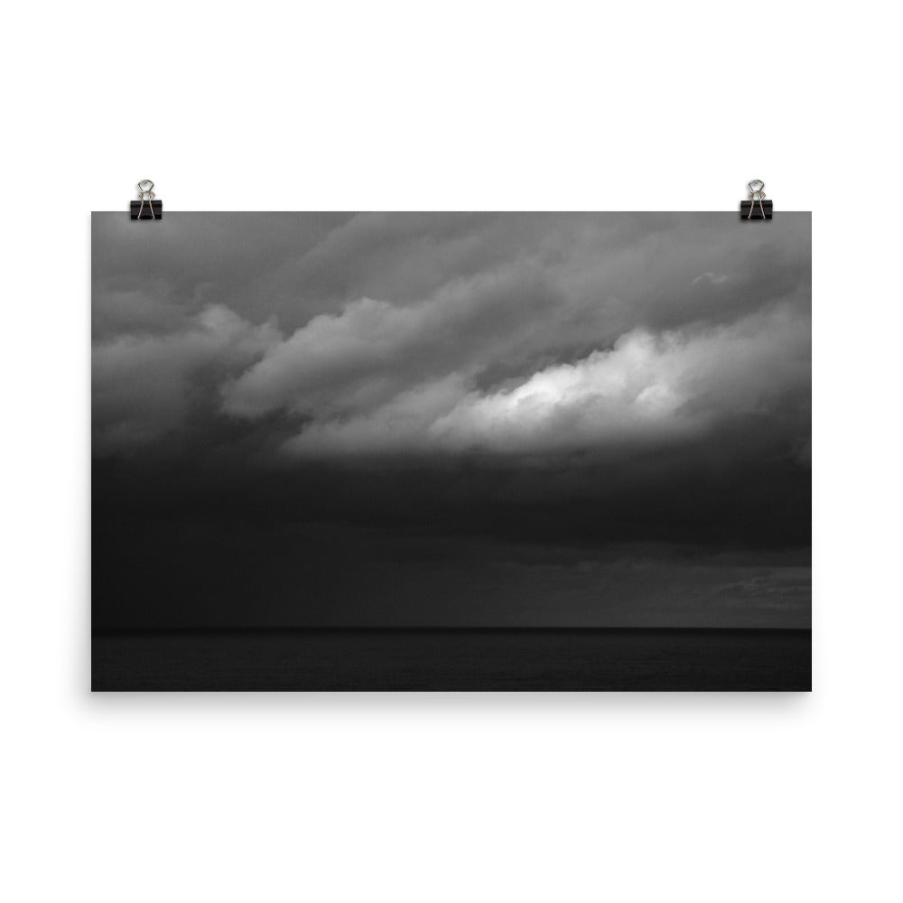 horizon | dark skies on the northern beaches, sydney, australia. the weather's usually nicer out of shot.